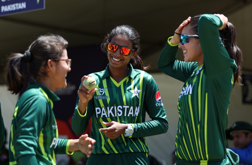 Pakistan women