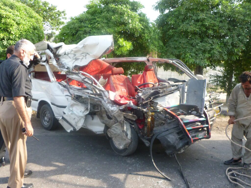 nowshera road accident