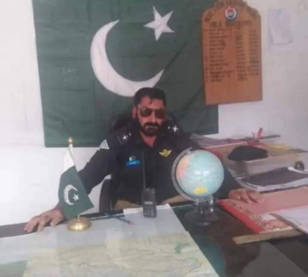 Police SI