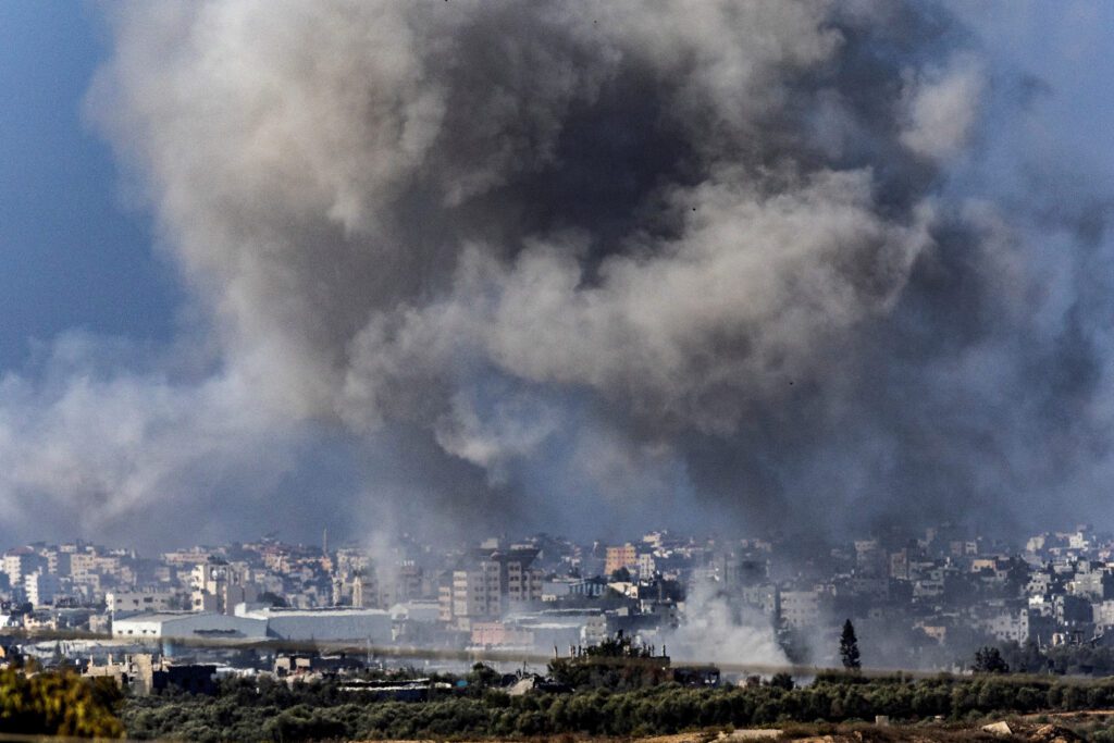 strikes hit Gaza hospitals