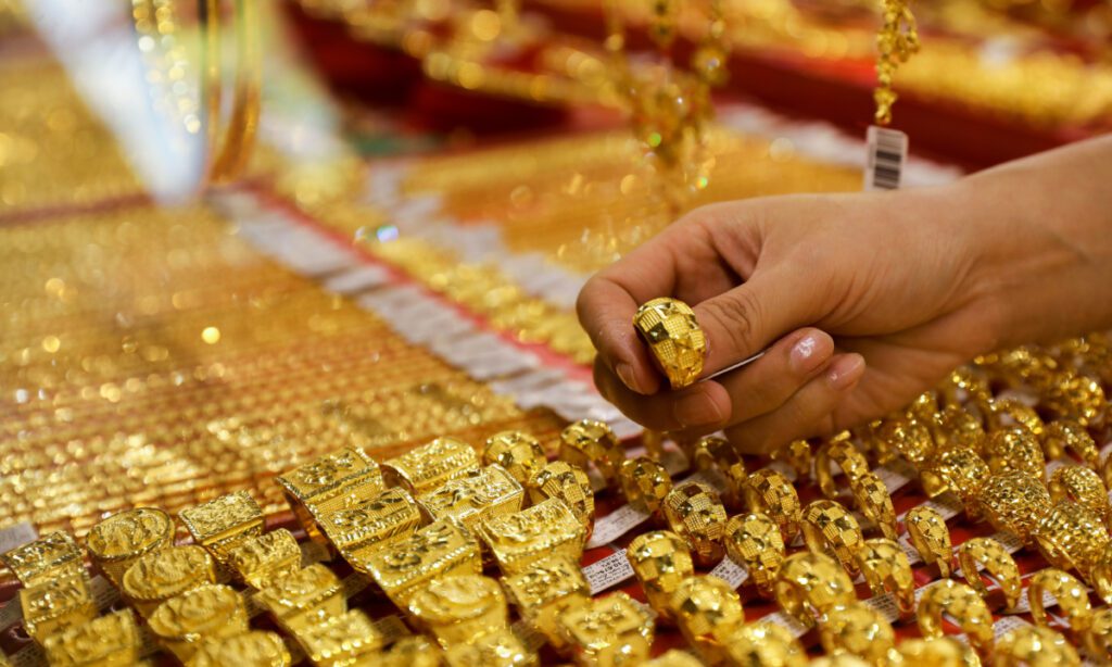 gold prices rise in pakistan