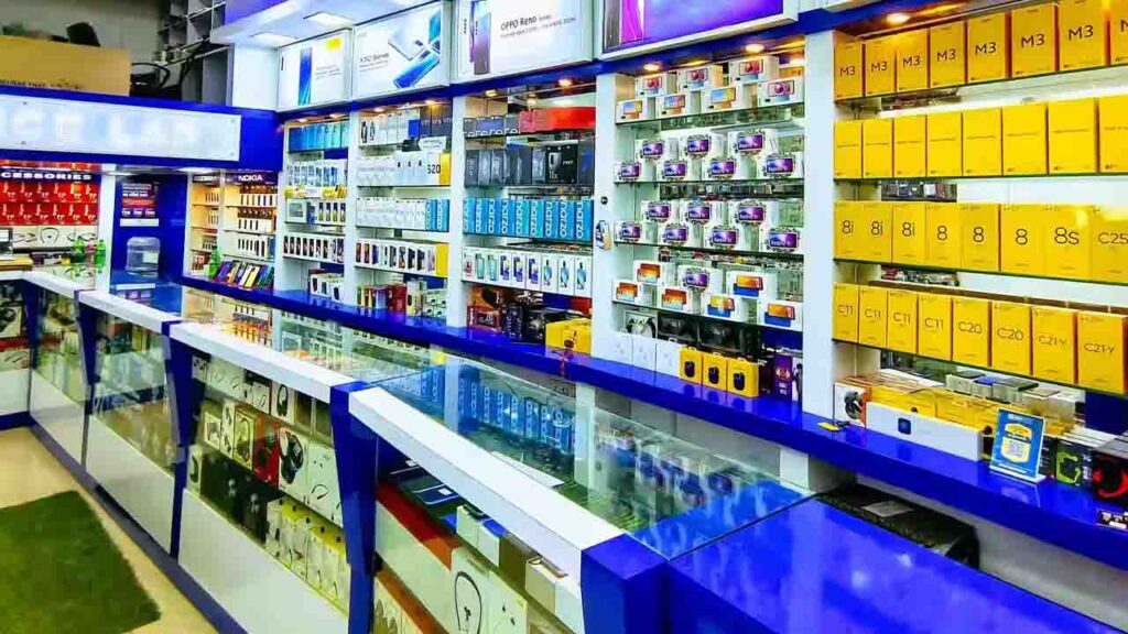 mobile shop owners in Punjab exploit consumer demand in Punjab, Pakistan