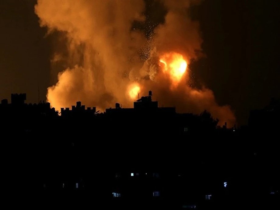 Israel bombs Gaza a day after rejecting ceasefire