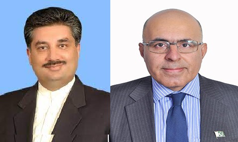 The Pakistan Tehreek-e-Insaf (PTI) is under fire from politicians Khurram Dastgir and Jan Achakzai