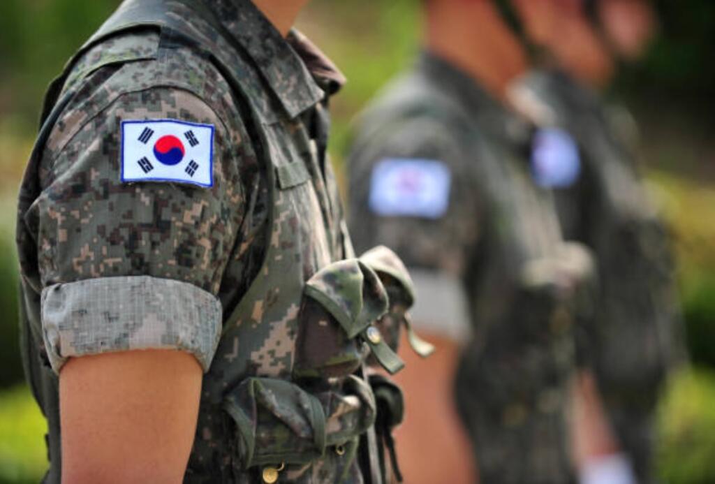 South Korea party urges mandatory military service for women