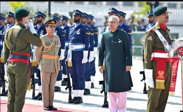 Alvi farewell guard of honour