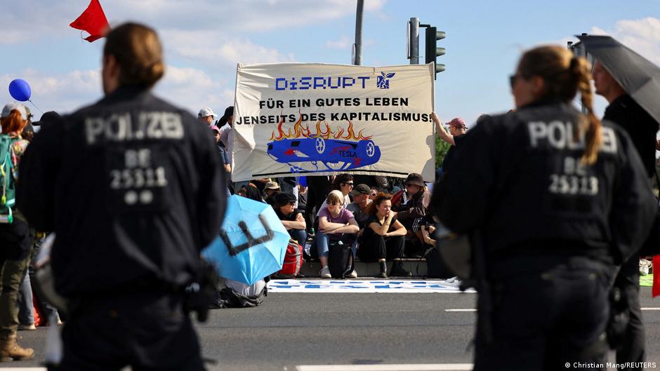 Activists called for civil disobedience in a protest action attended by over 1,000 people, according to police figures