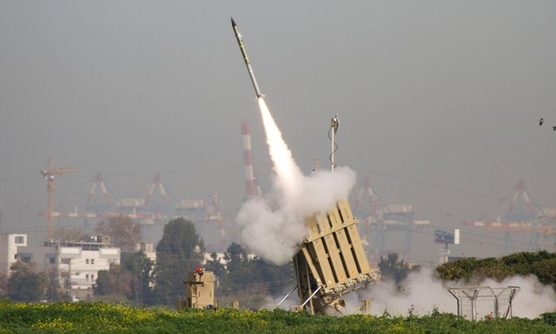 Hamas fires missiles