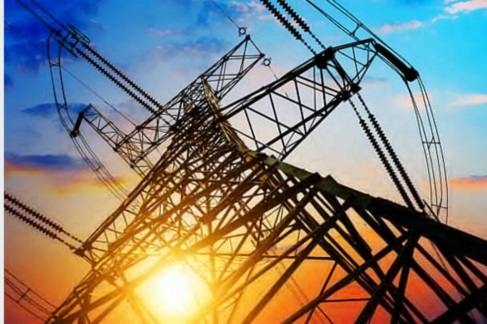 Officials reported a peak electricity demand of 4,157 megawatt (MW) in Lahore, while the National Transmission and Despatch Company (NTDC) is currently supplying only 4,100 MW.