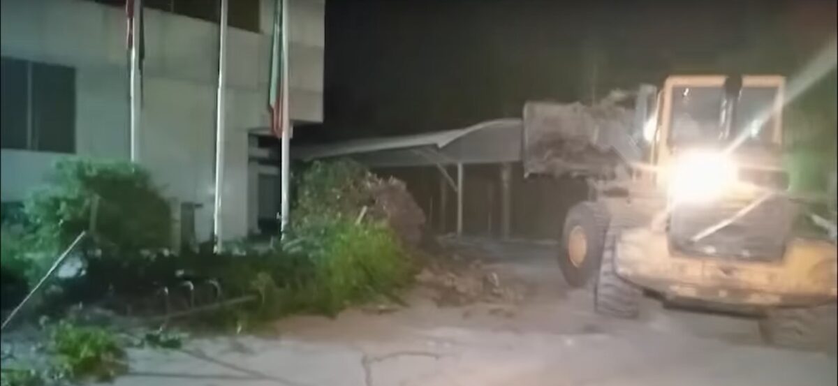 The CDA officers accompanied by heavy machinery left the PTI headquarters following a midnight raid that saw the headquarters sealed, and even partially demolished, with authorities also reportedly pulling down four walls and poles used for party flags.
