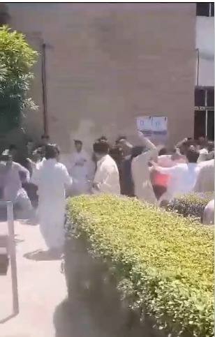 Peshawar university students clash