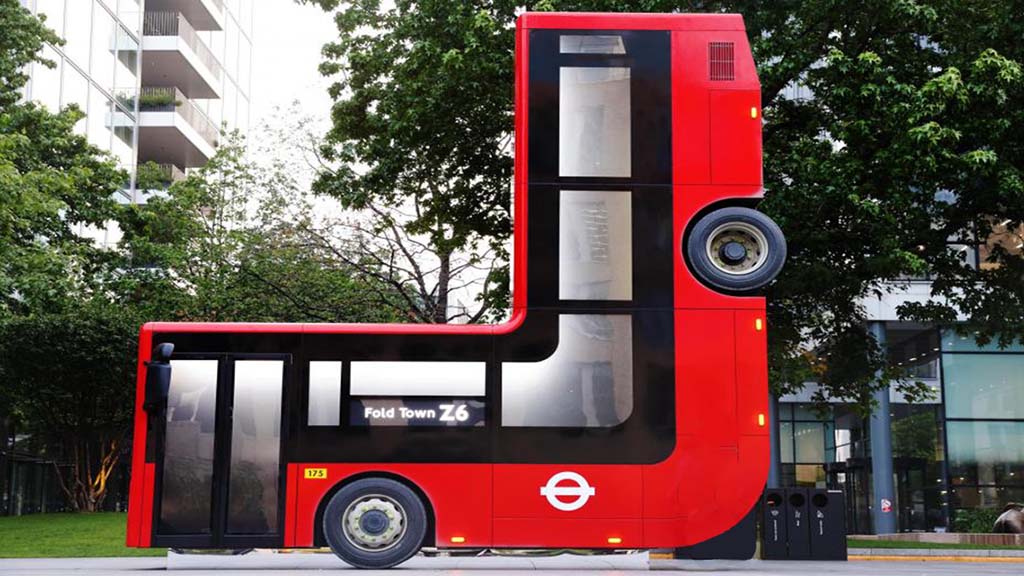London bus folded by Samsung