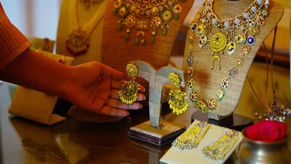 Gold price in Karachi Lahore Pakistan