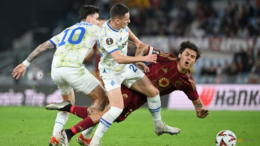 Artem Dovbyk's first-half penalty earned AS Roma a 1-0 home victory over Dynamo Kyiv in an uneventful Europa League match on Thursday.