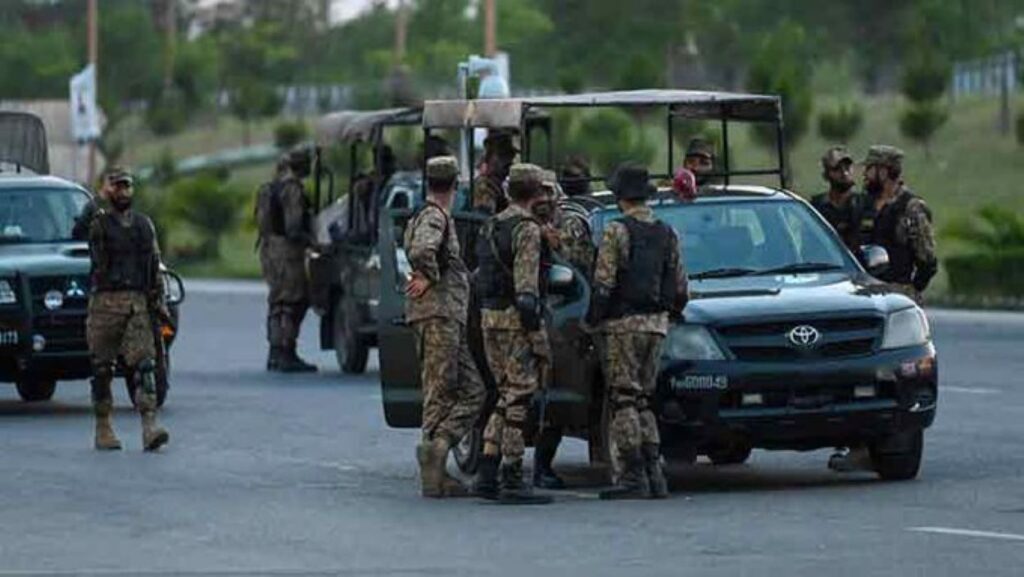 Pakistan army takes control of D-chowk