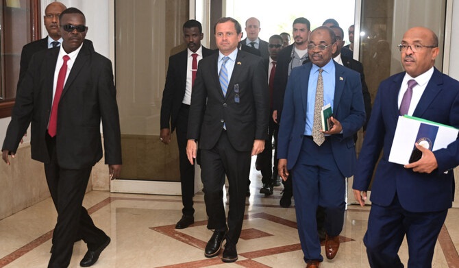 The US special envoy to Sudan travelled to the African country for the first time to seek an increase in the flow of aid.