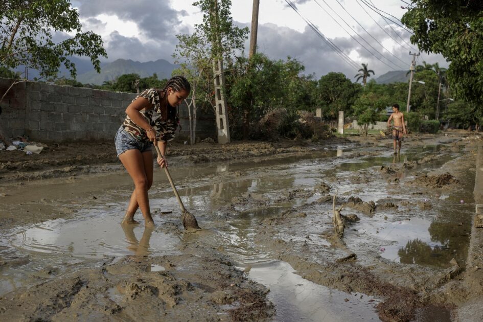 Tropical Storm Rafael gained steam late on Monday as it churned northward toward Cuba, which is still struggling to recover from a nationwide blackout and hurricane two weeks ago.