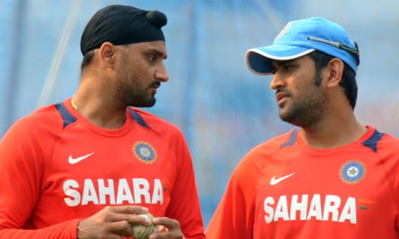 Harbhajan Singh and MS Dhoni