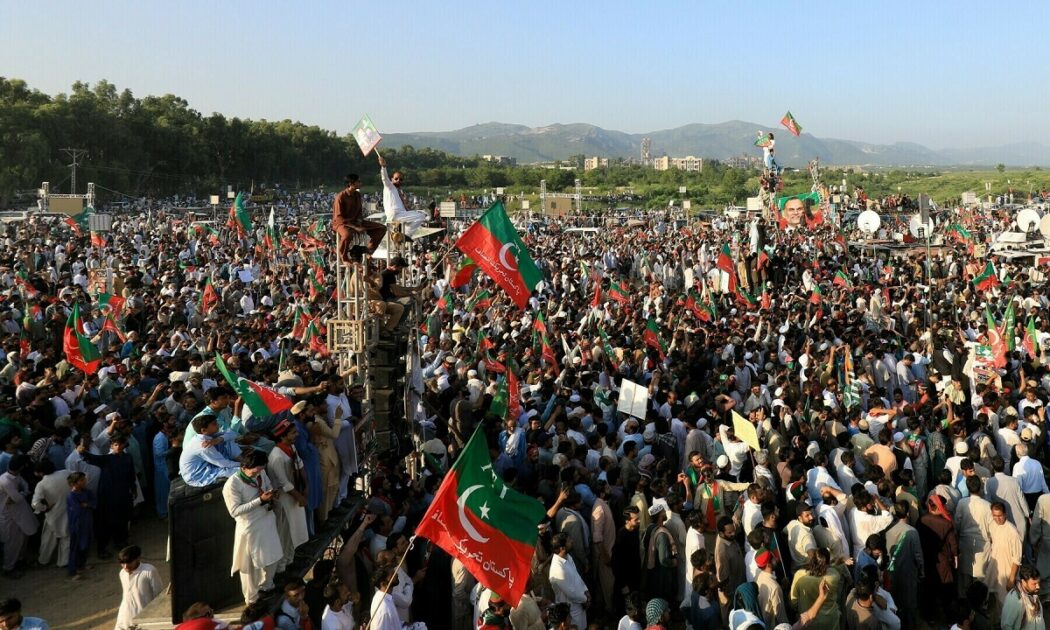 The PTI announced its decision to file an FIR against the federal government following violent incident during November 24 protests.