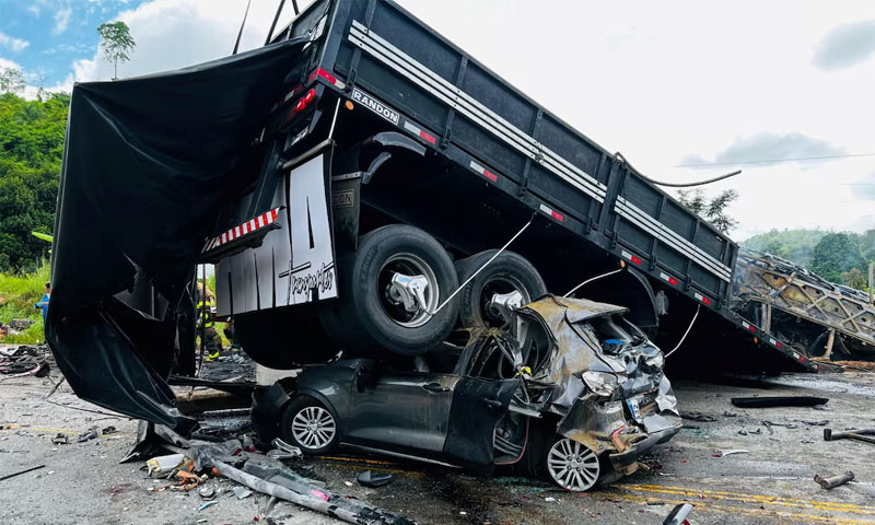 brazil bus accident