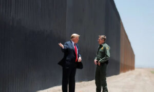 Trump at southern border