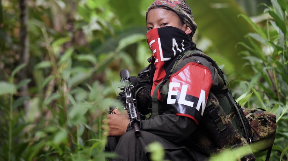 At least 39 people have been killed in violence involving leftwing guerillas near Colombia's restive border with Venezuela.