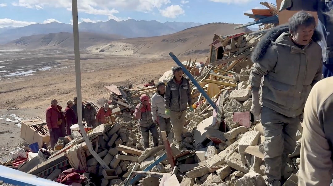 More than 400 people trapped by a strong earthquake in Tibet have been rescued, while over 30,000 residents were relocated.