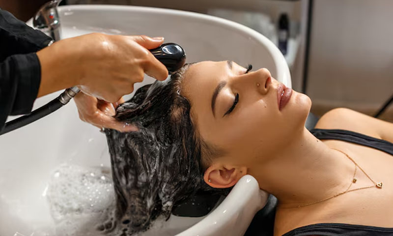 Hair washing at salon comes with health risks