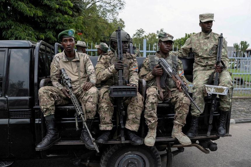 M23 rebels pressed deeper into Congolese territory a day after Congo and Rwanda's presidents called for an immediate ceasefire.