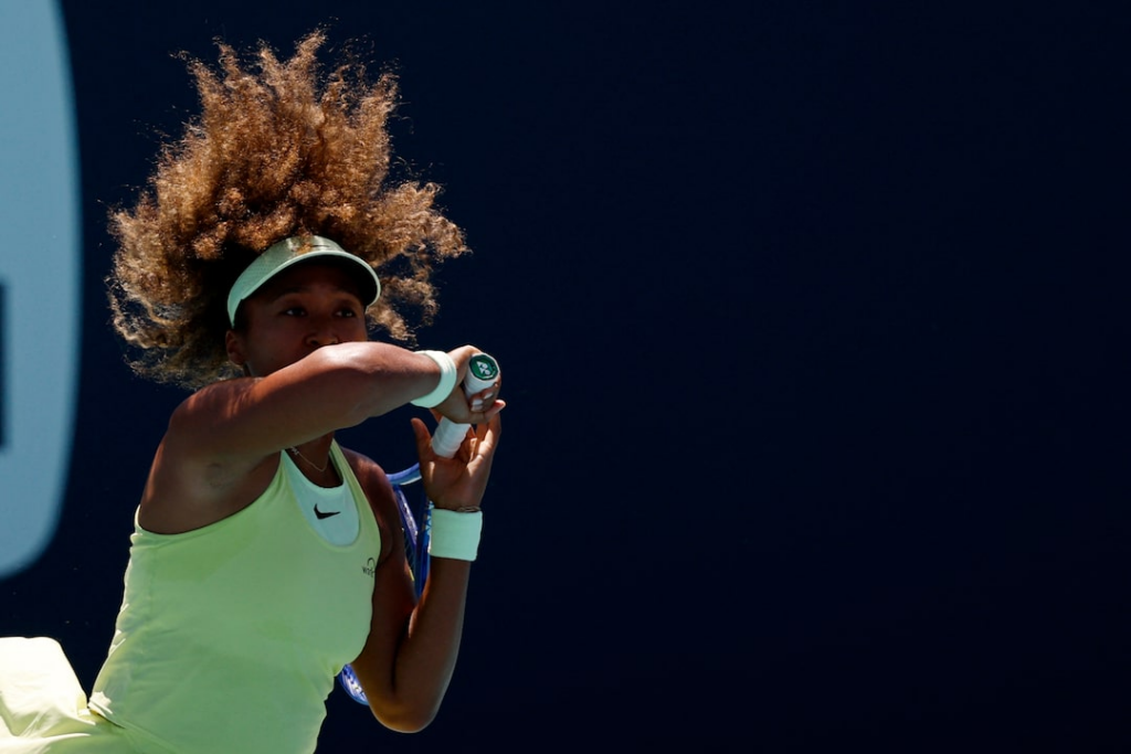 A scrappy Naomi Osaka came from behind to beat Yuliia Starodubtseva 3-6 6-4 6-3 in the first round of the Miami Open on Tuesday.