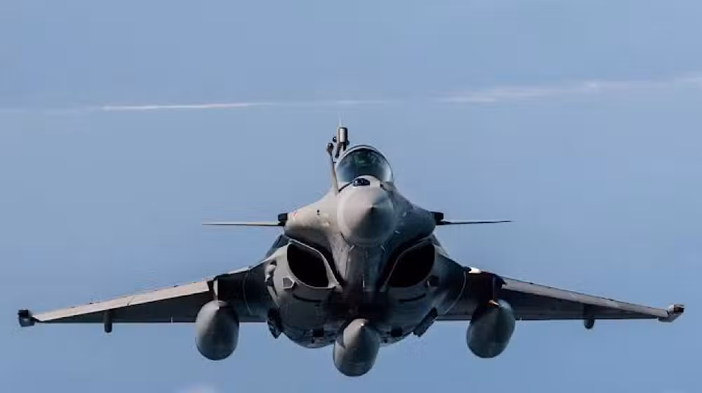Pakistan army shoots down another Indian jet