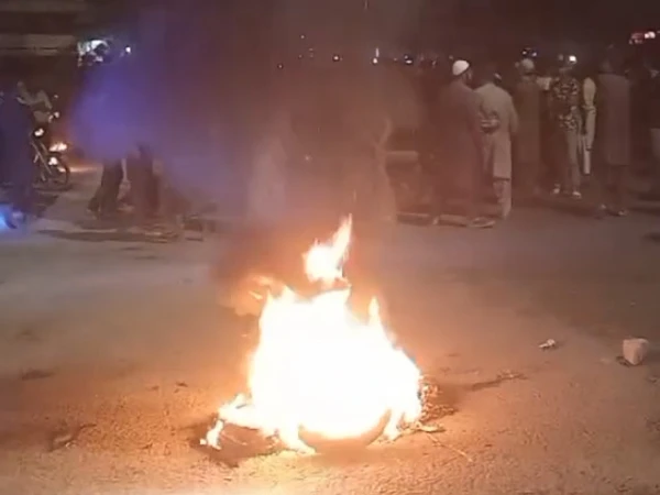 power outage protest blocks national highway