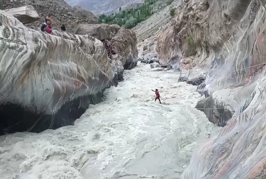 G-B road accident