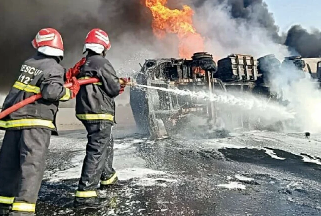 oil tanker