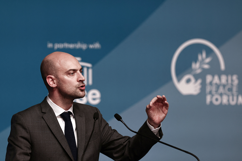 The foreign ministers of Germany, France and Britain plan to hold nuclear talks with their Iranian counterpart on Friday.