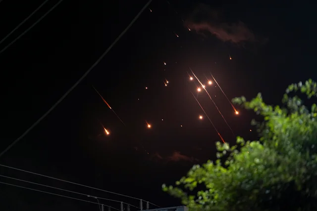 Israel vows to retaliate Iran's attacks