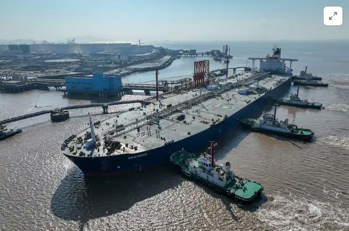 Trump says China can buy Iranian oil
