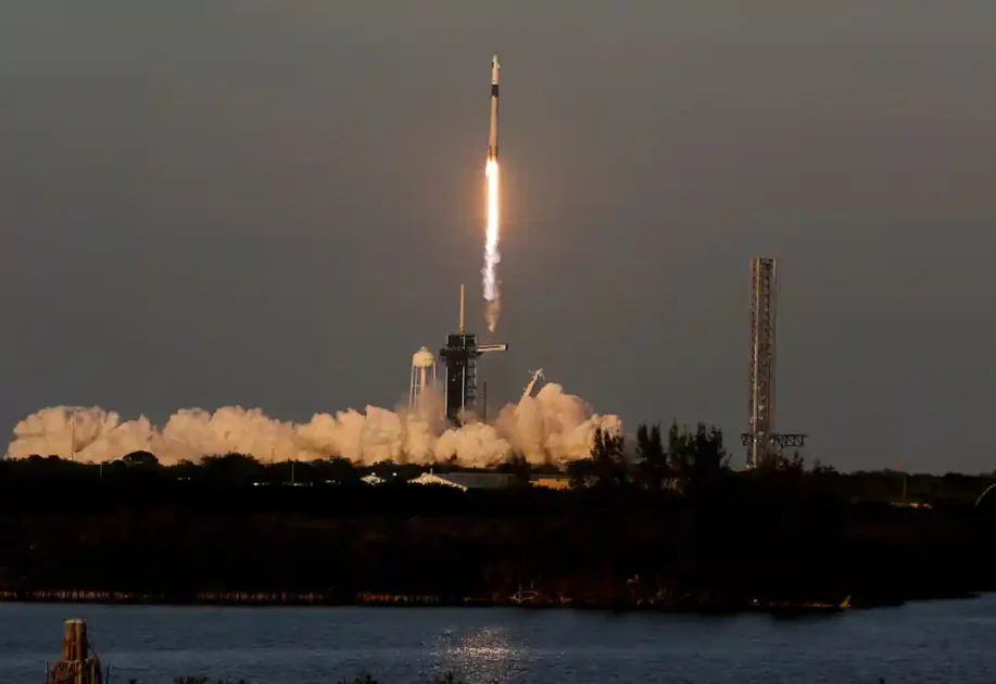 SpaceX offered free Starlink internet terminals to the Bahamas’ defense vessels during talks to land Falcon 9 boosters on its territory.