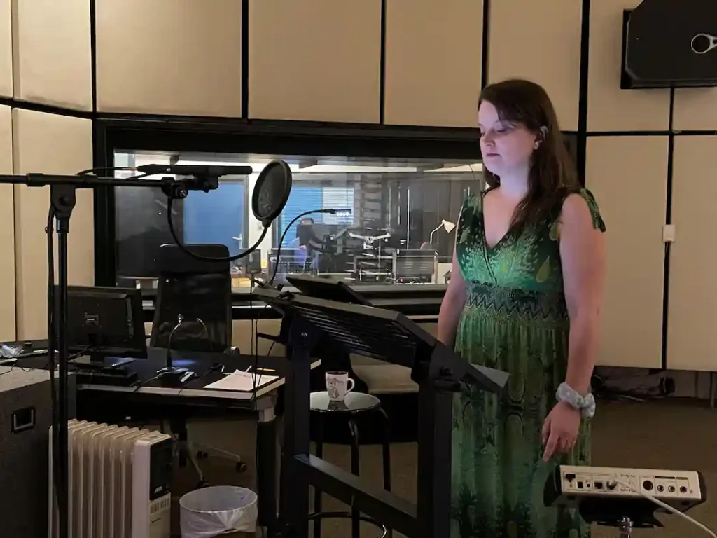 As AI-generated voices become more sophisticated, voice actor industry associations are calling on the EU to tighten regulations.