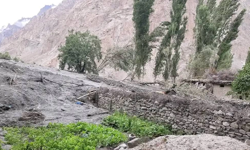 floods hit G-B
