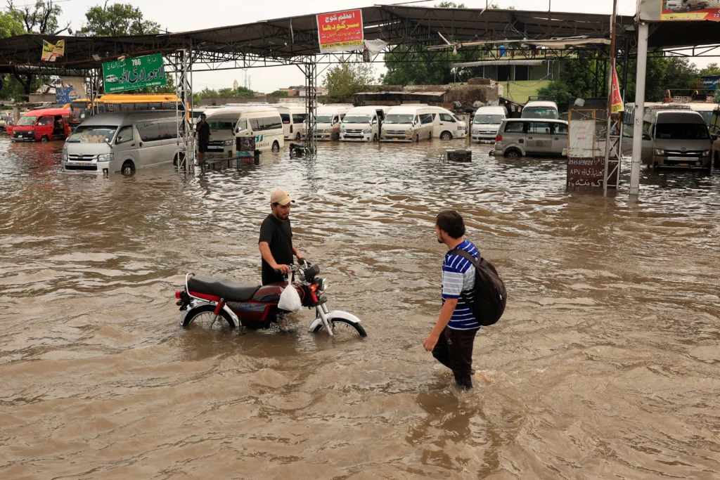 Khawaja Asif Sialkot rain