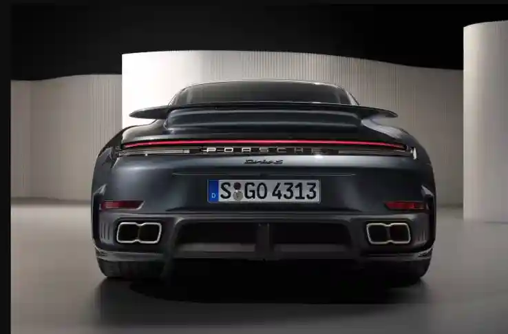 Porsche hybrid 911 Turbo S rear