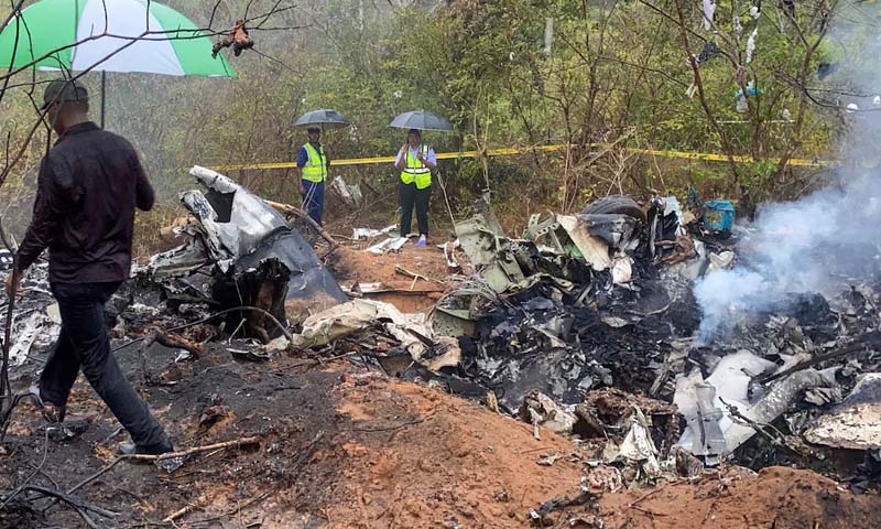 Plane crashes in Kenya