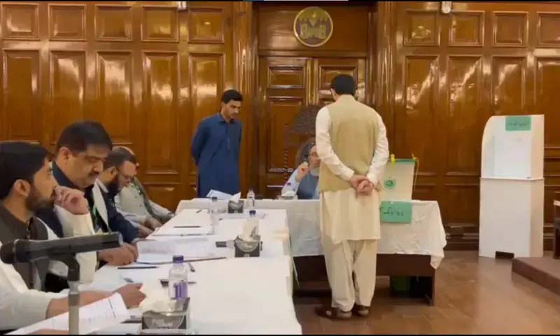 Voting underway for Senate seat