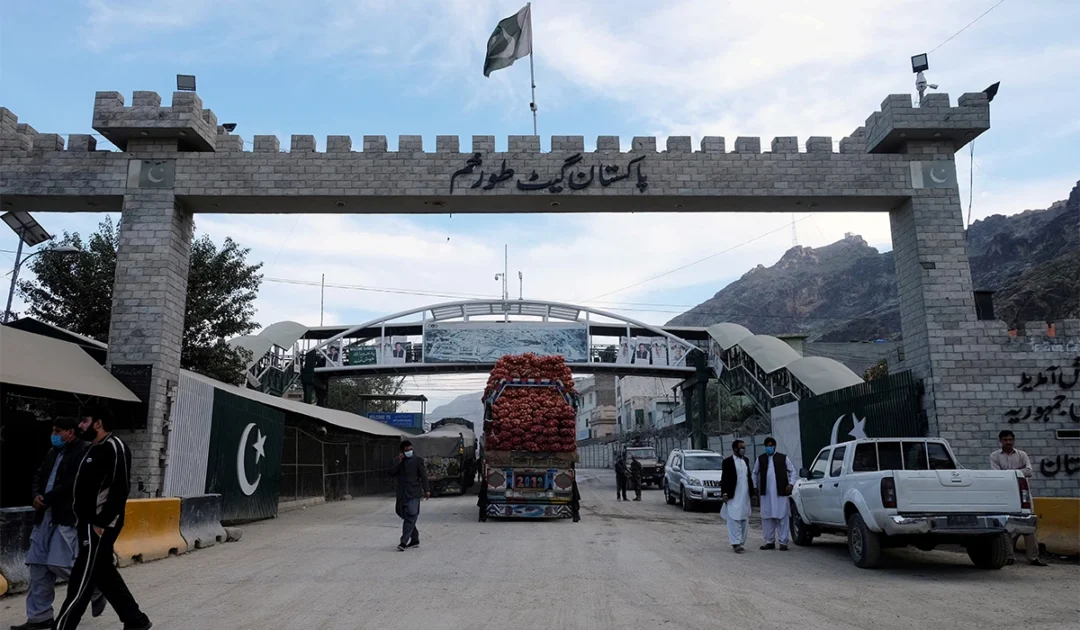 Don't evaluate Pak-Afghan ties on basis of business: Khawaja Asif