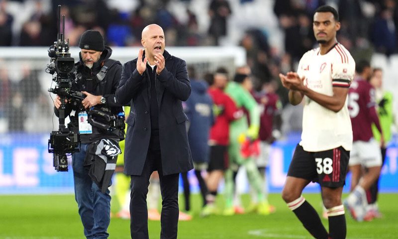 Slot hails 'important' Isak goal as Liverpool beat West Ham