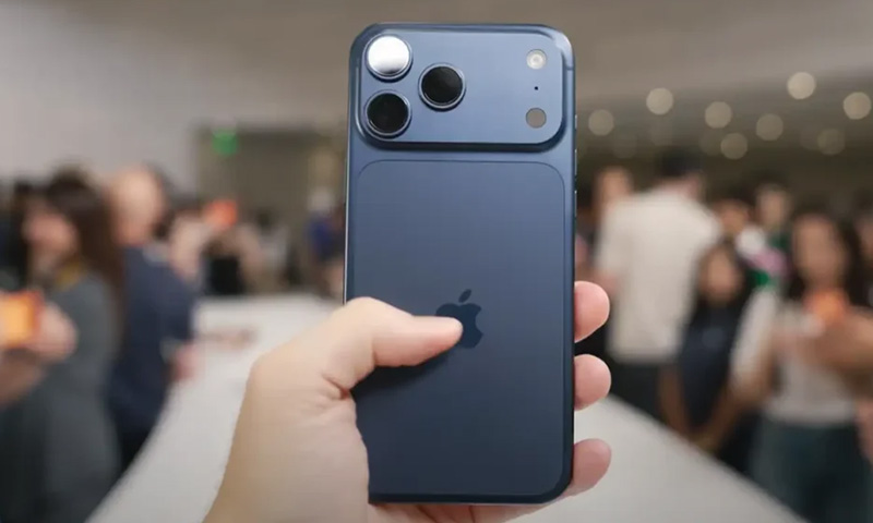 iPhone 17 Black Friday deals