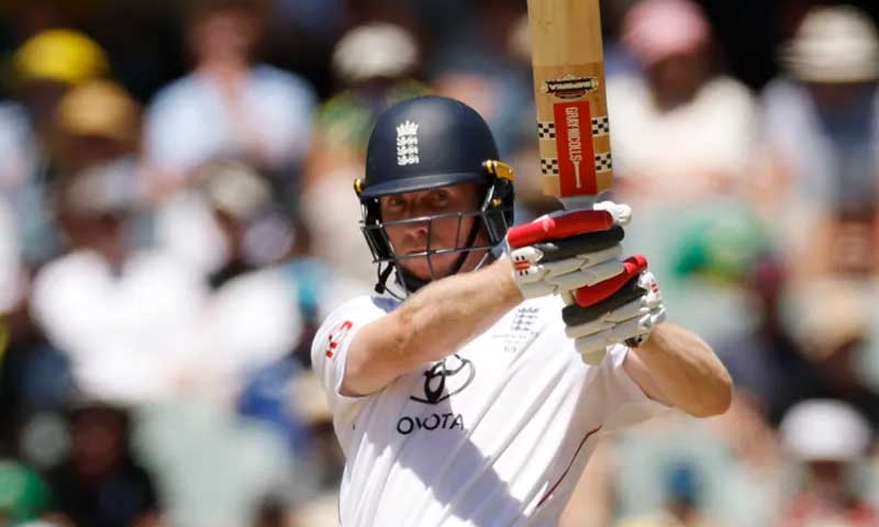 Australia close in on Ashes clean sweep as England chase 435 at Adelaide