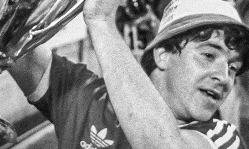 John Robertson, who was ex-Nottingham Forest and Scotland winger, dies aged 72