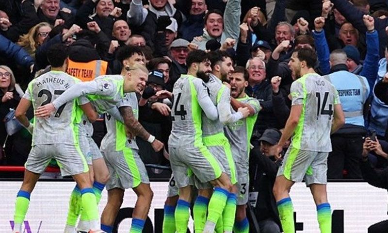 Cherki stars as Man City go top with 2–1 win over Forest